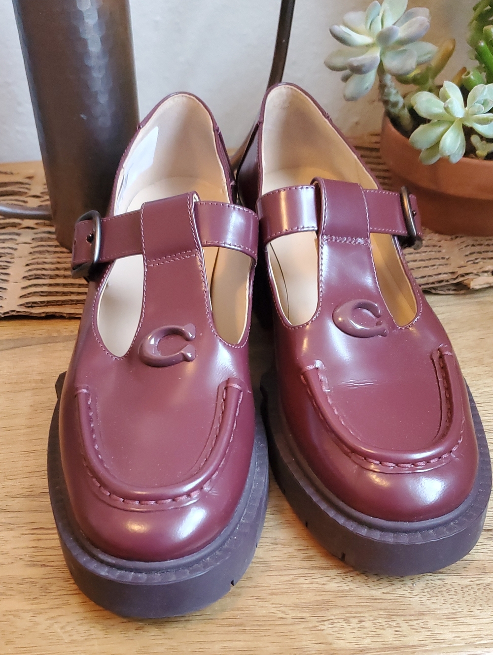 Coach Liv Mary Jane In A Merlot Colorway Platform Womens 6 - Picture 3 of 9